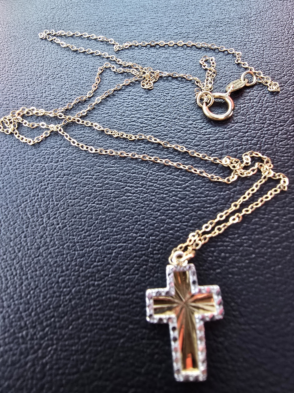 NWOT 14k Gold Cross Pendant Necklace